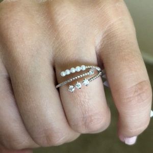 Dainty Diamond ring💎